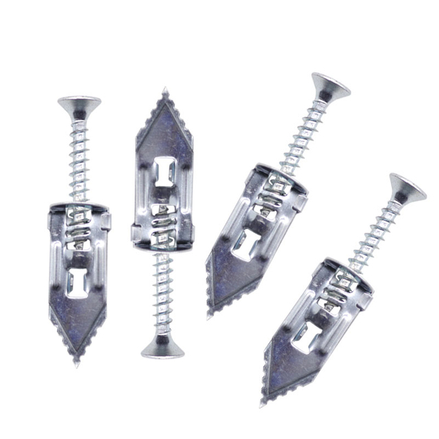 МОЛОТОК В МЕТАЛЛИЧЕСКИЙ ГИПСОКАРТОННЫЙ ДЮБЕЛЬ ДЛЯ КРЕПЛЕНИЯ СТЕНЫ С ВИНТАМИ